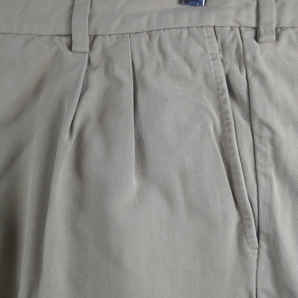 Tommy Bahama Shorts Mens 40/09 Khaki Flat Front 90% Silk Casual Golf Lightweight - Picture 10 of 16